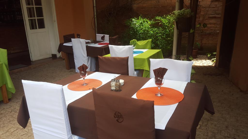 Le Lotus Bleu Hotell Antananarivo Eksteriør bilde