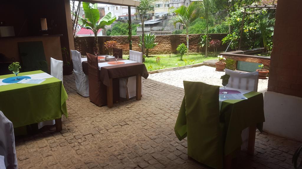 Le Lotus Bleu Hotell Antananarivo Eksteriør bilde