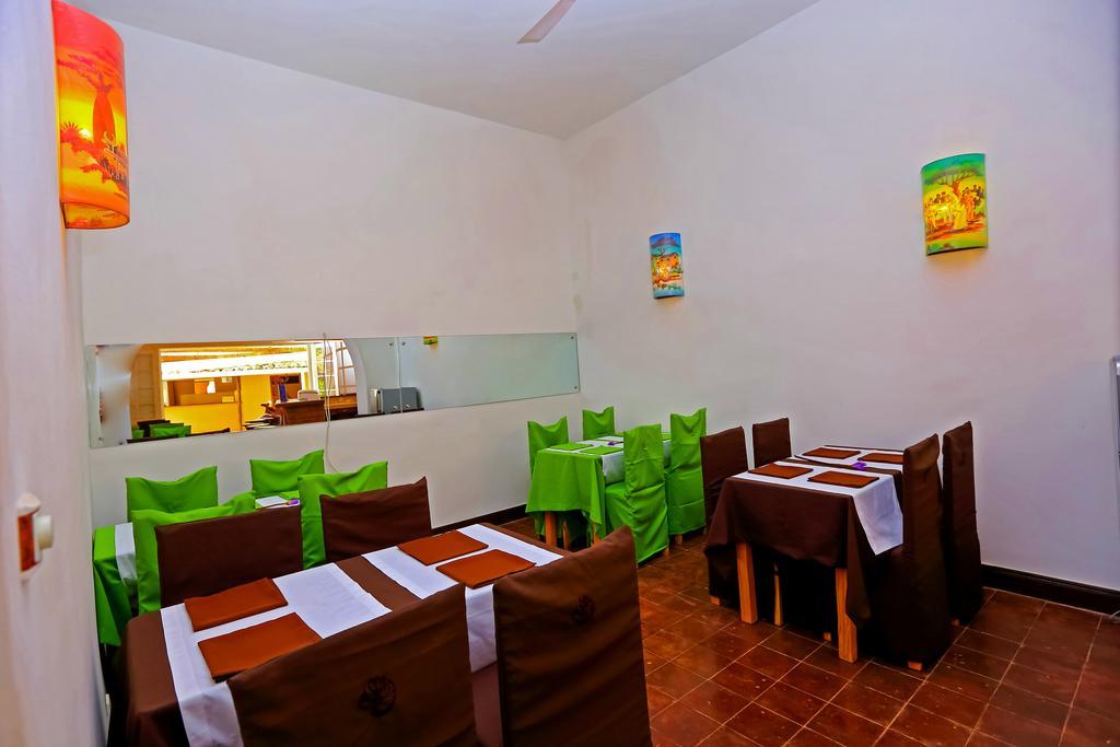 Le Lotus Bleu Hotell Antananarivo Eksteriør bilde