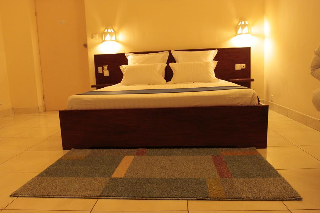 Le Lotus Bleu Hotell Antananarivo Eksteriør bilde