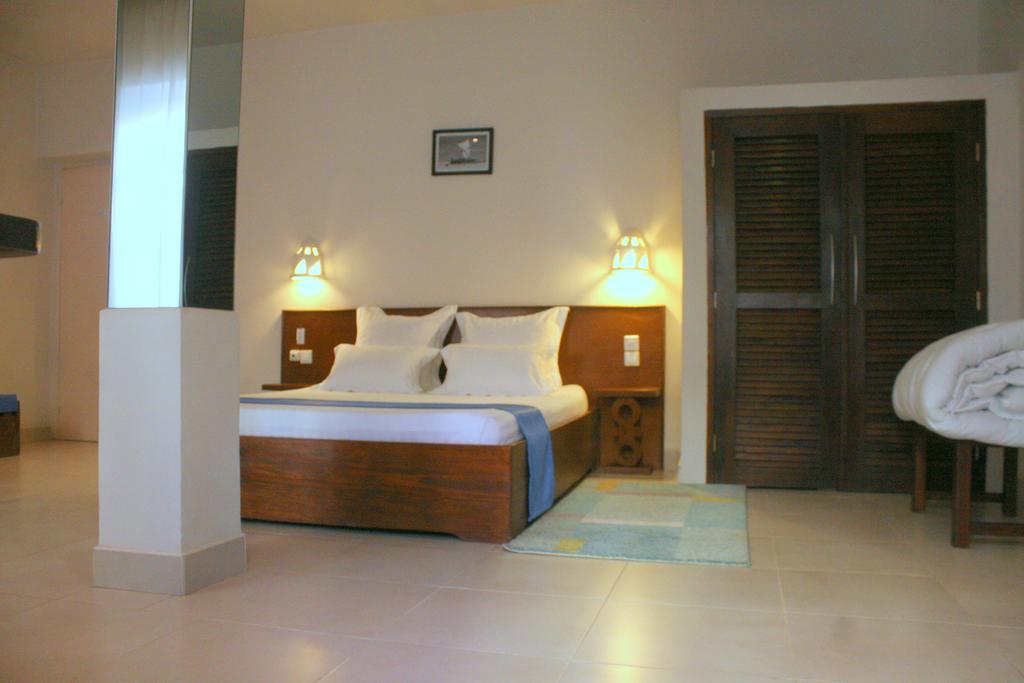 Le Lotus Bleu Hotell Antananarivo Eksteriør bilde