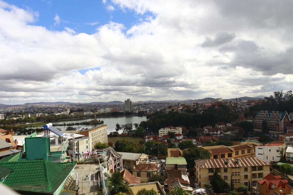 Le Lotus Bleu Hotell Antananarivo Eksteriør bilde