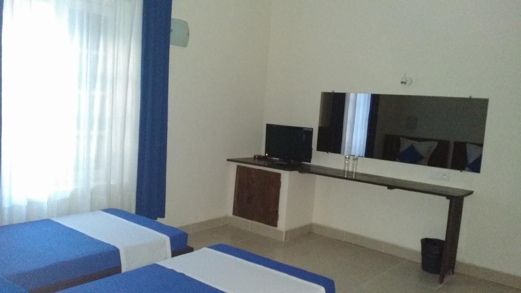 Le Lotus Bleu Hotell Antananarivo Eksteriør bilde